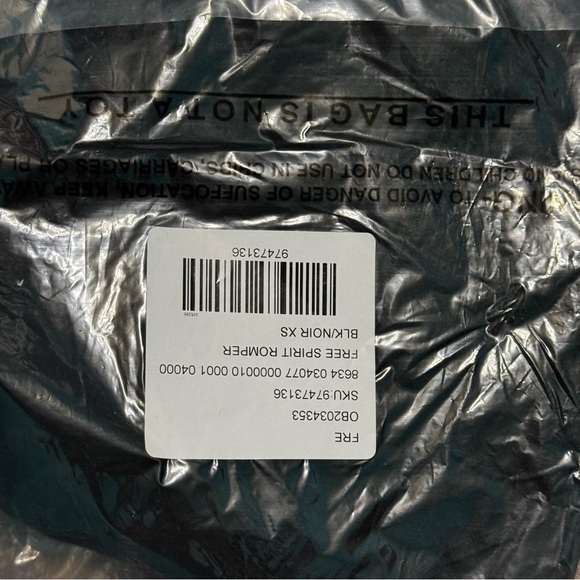 FREE PEOPLE Movement Free Spirit Romper in Black Size Medium Loose Fit NWT - Picture 12 of 12